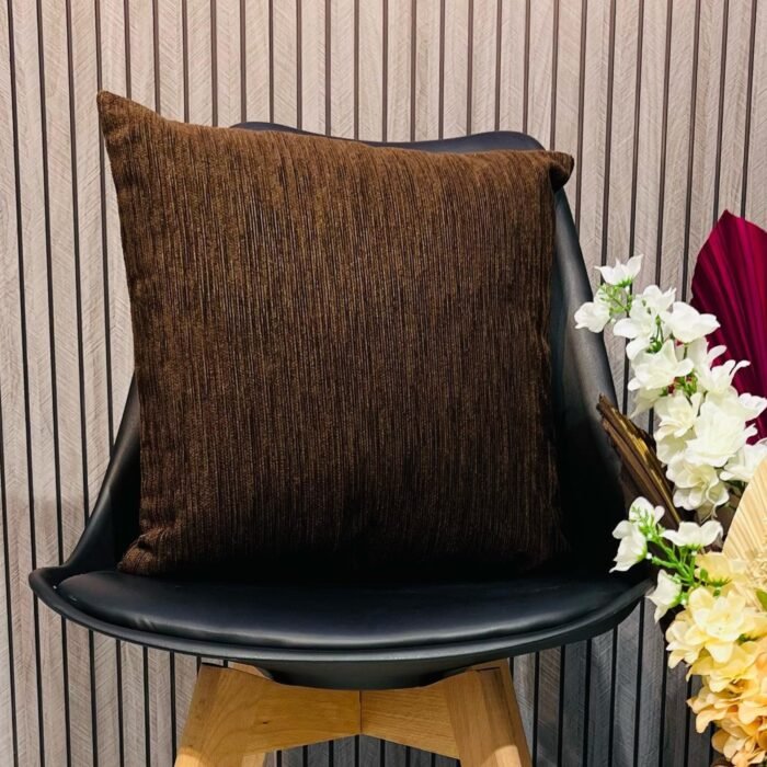 Black White Minimal Modern Simple Bold Business Mag Logo (4)